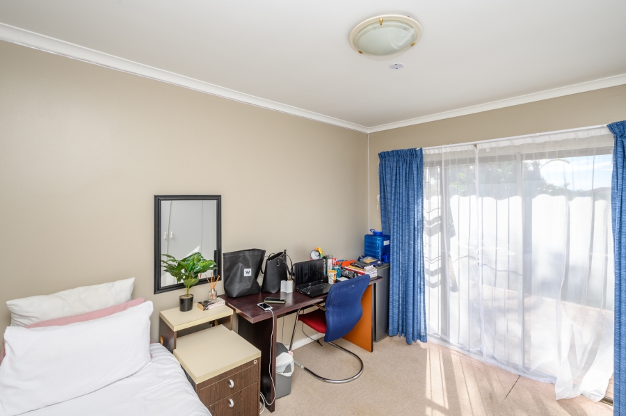 15 Bedroom Property for Sale in Summerstrand Eastern Cape